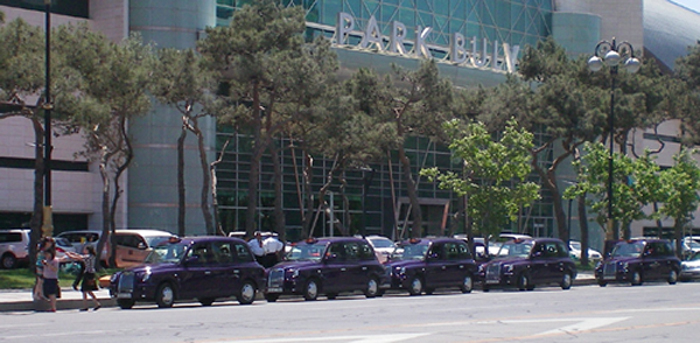 London_Taxis_Baku.jpg