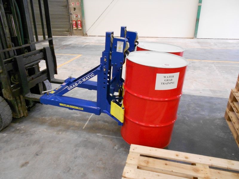 Drum_handling_equipment_logistics_hubs.jpg