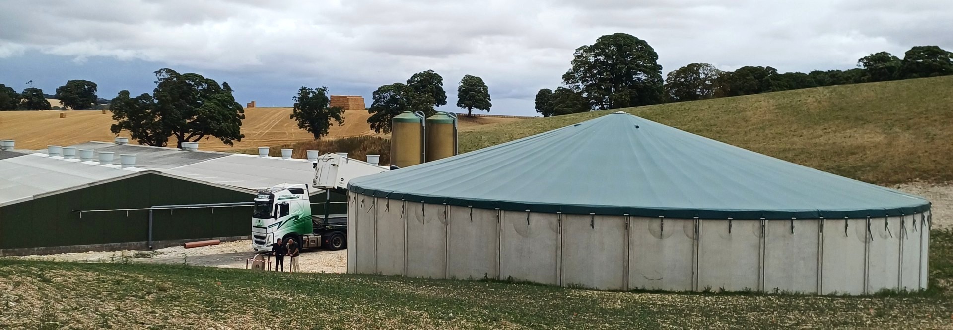 New Pig Slurry Store with Pump and Mixer works wonders for Farmers Crops
